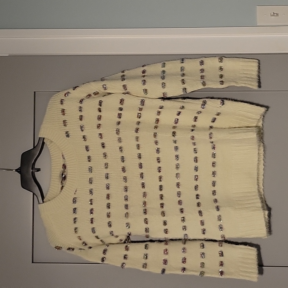 Women's sweater
